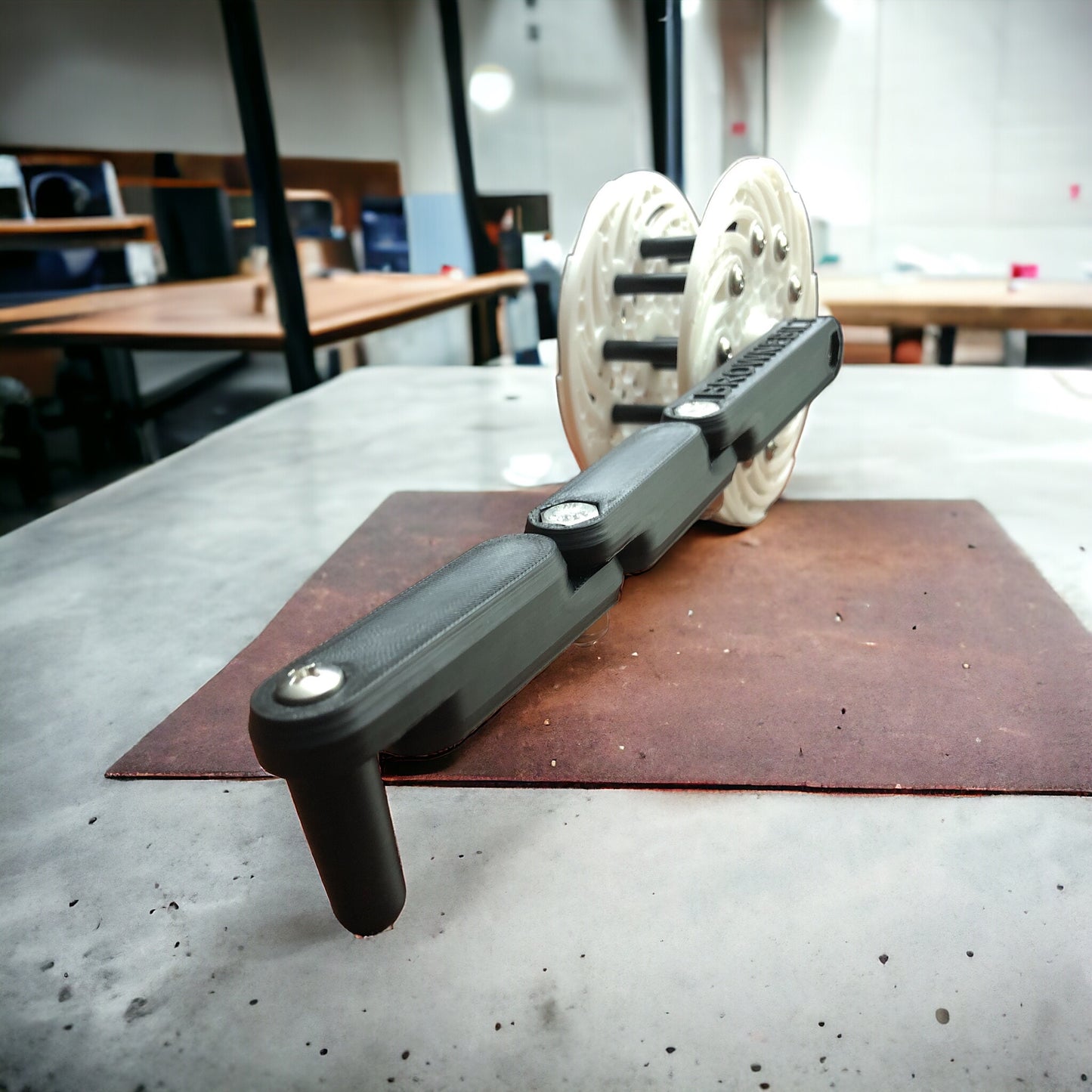 Taper Link-Rattle Reel