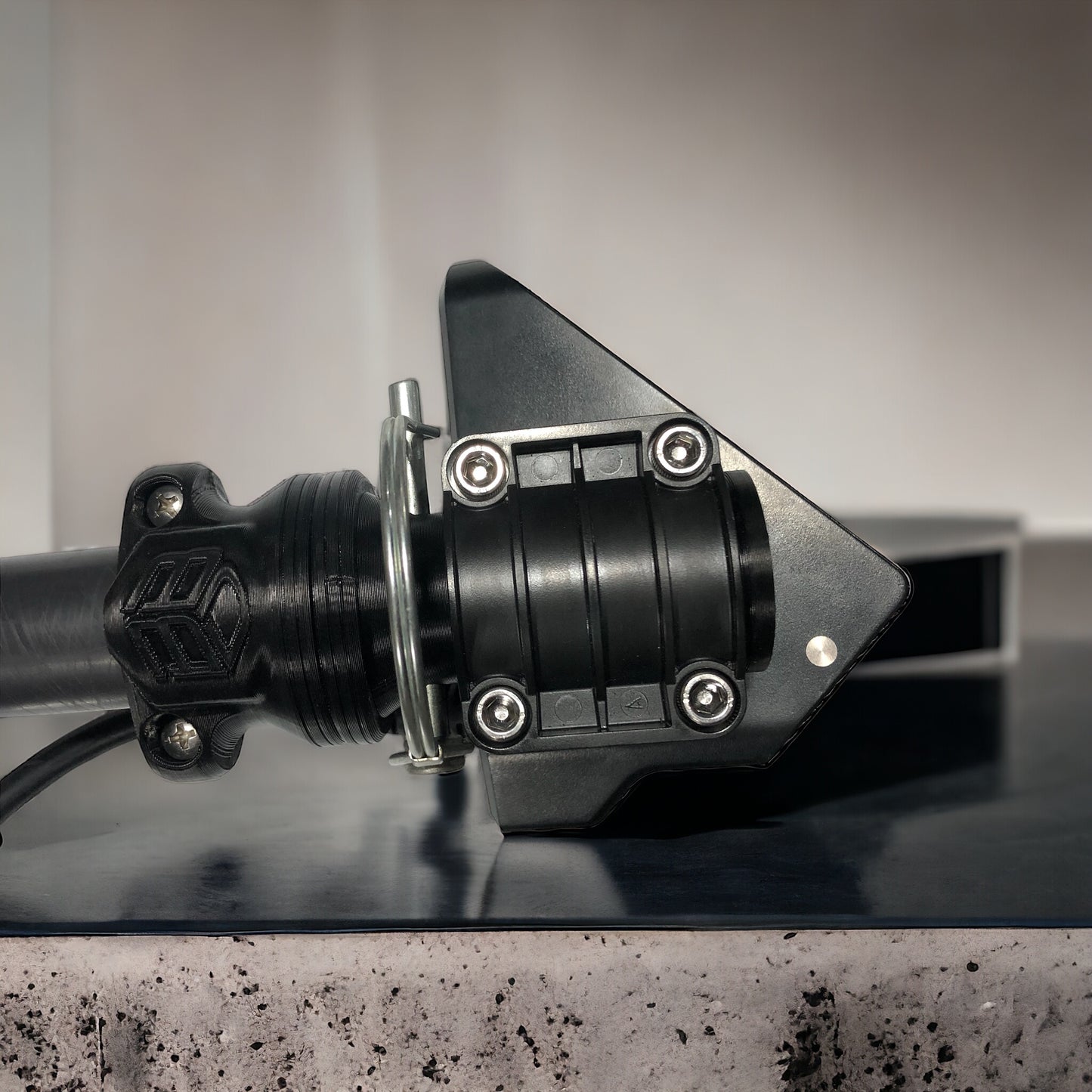 Garmin Livescope 2 Pole Mount-Quick Attach
